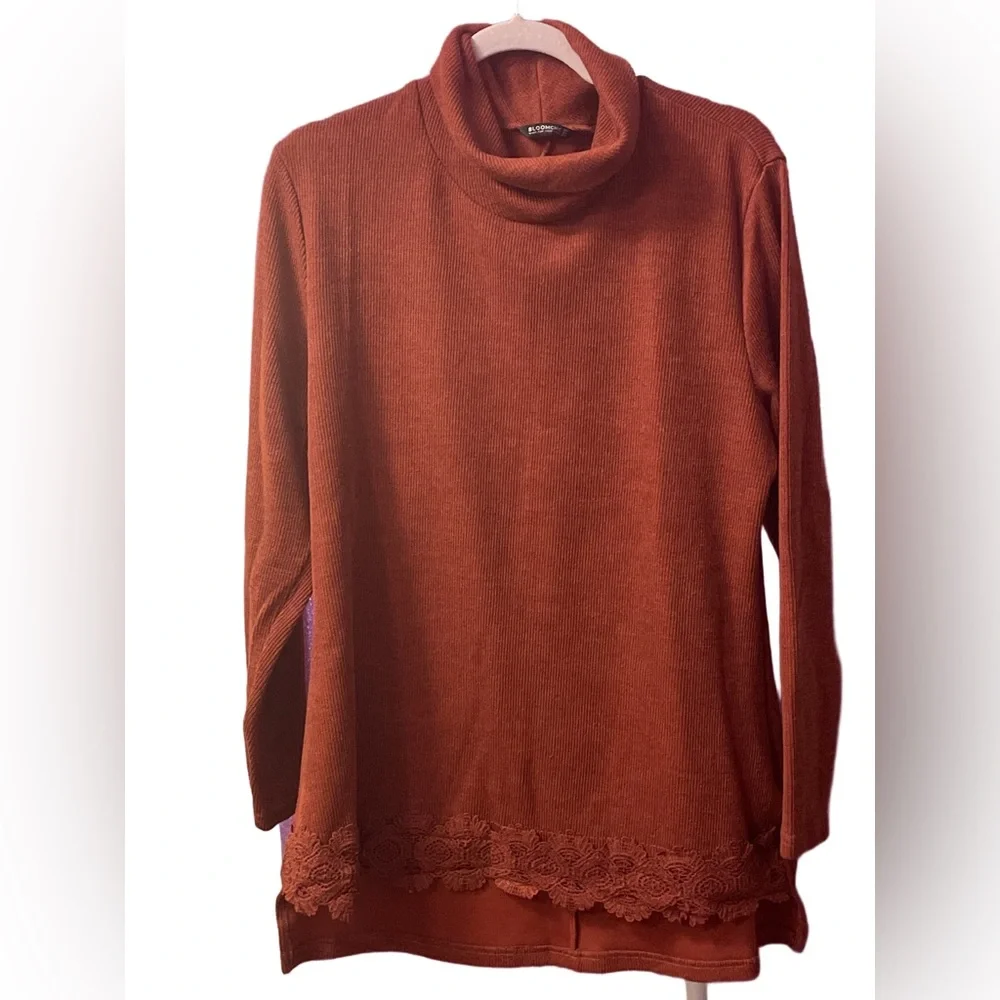 USED BloomChic Women’s Rust Cowl Neck Sweater with Lace Trim – Size 10